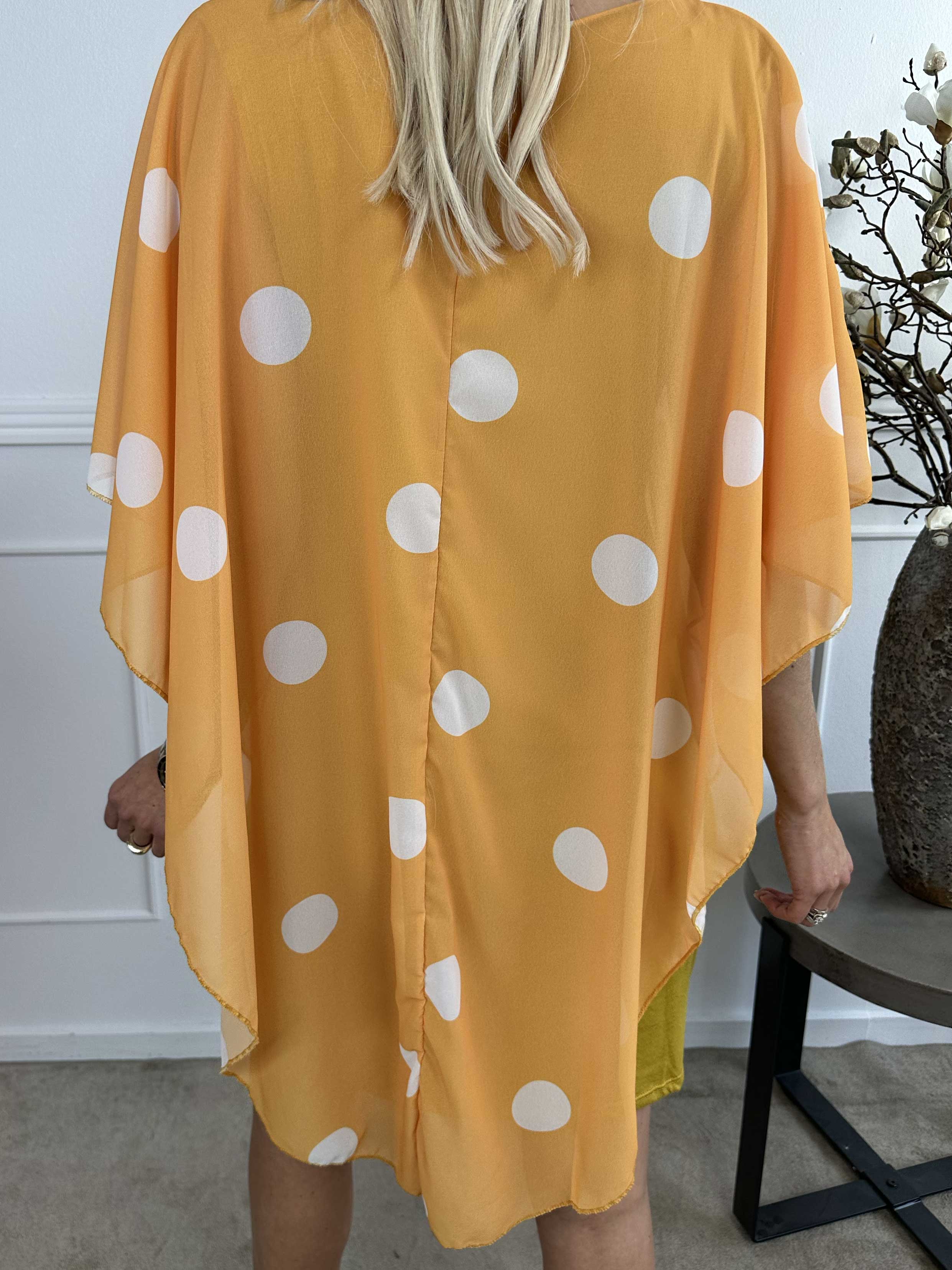 Kenya Dot - Tunikaklänning med prickigt chiffonglager